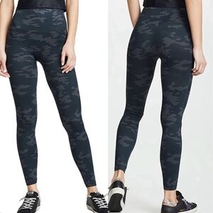 SPANX Look At Me Now Seamless Leggings